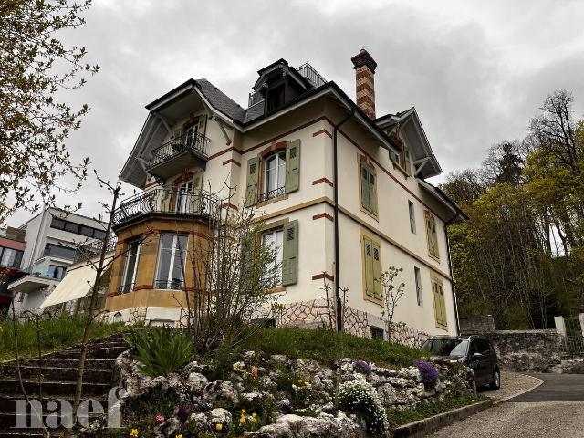 Appartement duplex de 5 pièces au deuxième étage