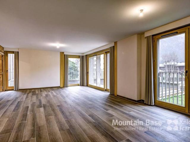 Appartement duplex de nouvelle construction de 4 chambres et 5 s