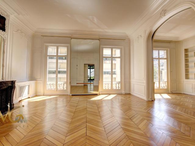 APPARTEMENT DUPLEX DE RECEPTION, 173M2, 4 PIECES, AVEC GRANDS VOLUMES