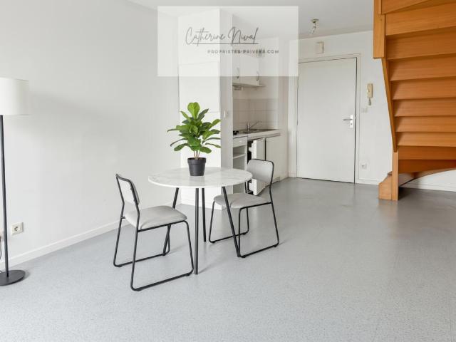 Appartement duplex Saint Nazaire 2 pièces, 32 m2, double stationnement couvert