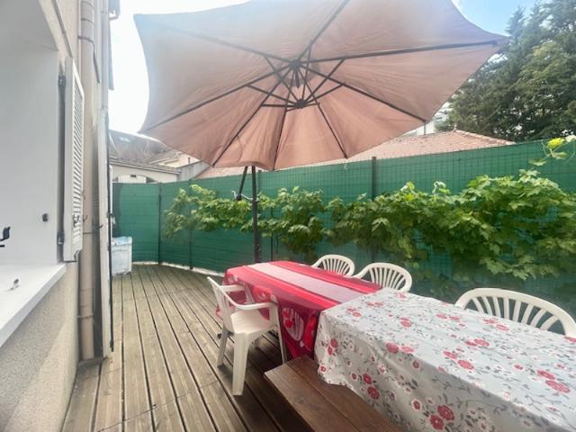 APPARTEMENT REZ DE JARDIN F4 88M2 TERRASSE & GARAGE