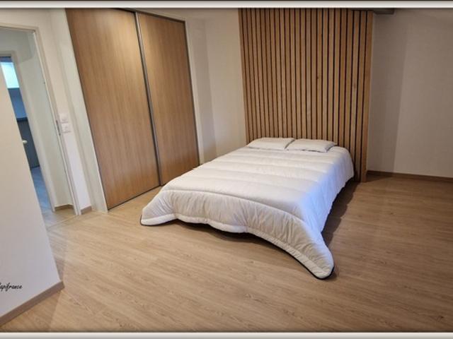 Appartement Duplex Rénové 2 chambres à vendre 3 pièces MACON 71 76 m²