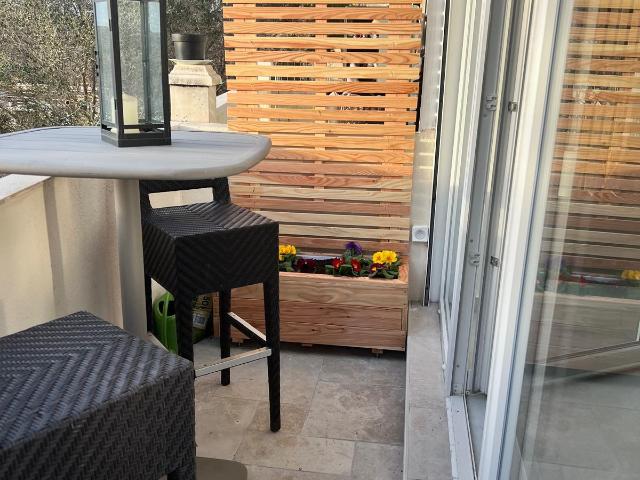Appartement duplex T2 à la couronne