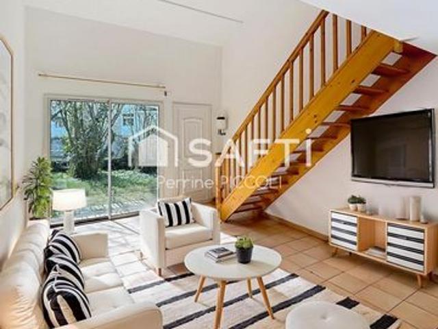 Appartement duplex T2 avec extérieur excellent emplacement