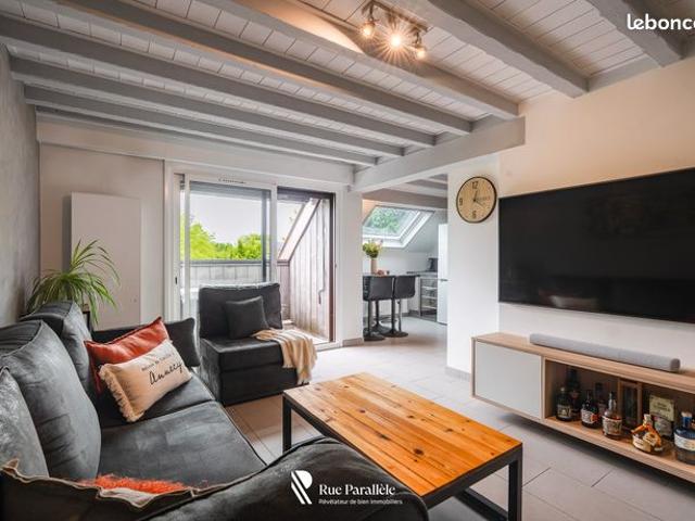 Appartement Duplex T3 avec balcon centre village Epagny Metz Tessy