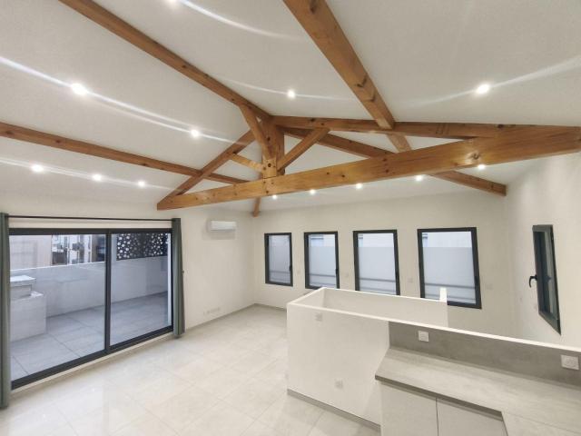 Appartement duplex T3 avec grande terrasse
