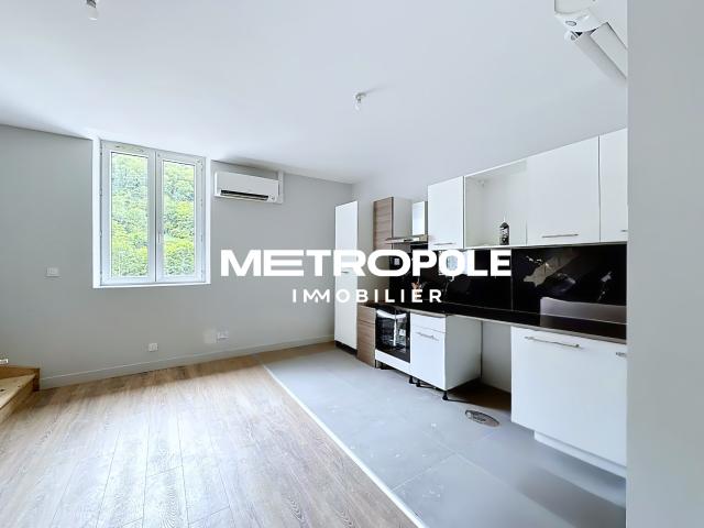 APPARTEMENT DUPLEX T4 TENAY CENTRE