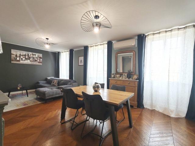 Appartement Duplex T5 127 m² Ascenseur Centre Ville de Bas