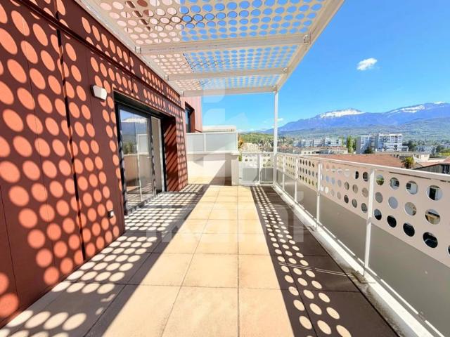 Appartement Duplex T5 Dernier étage