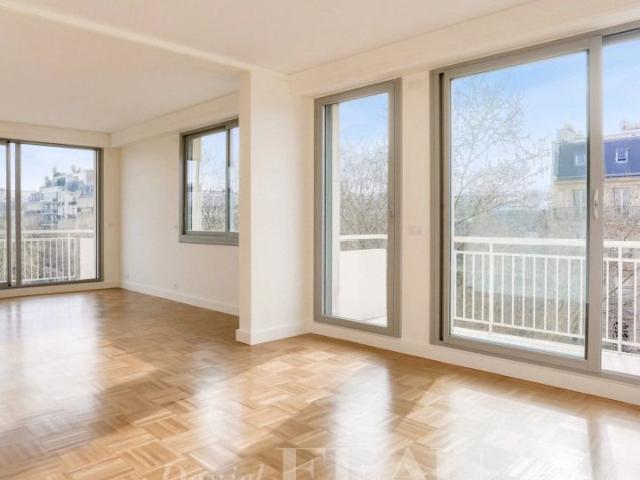 Appartement • Ecole Militaire