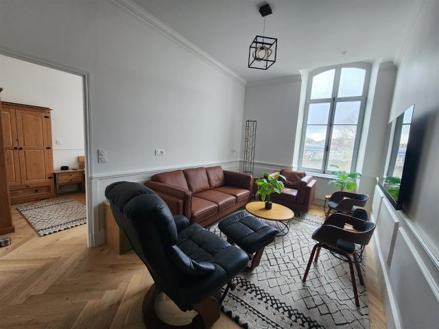 Appartement élégant au bord de la rivière au cœur historique. 65m² Confolens