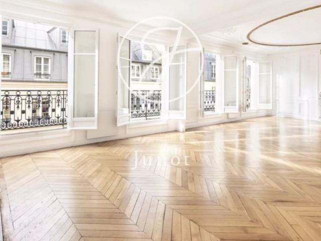 Appartement • Elysées Madeleine