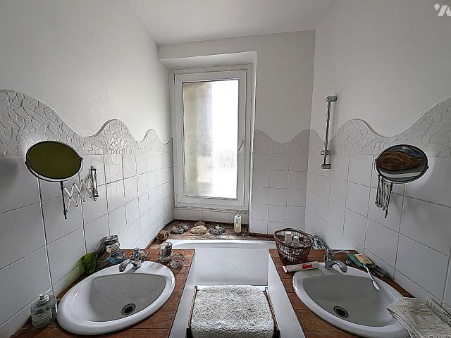 Appartement en vente à Marseille 5e Arrondissement, Provence Alpes Côte d'Azur, 261747€