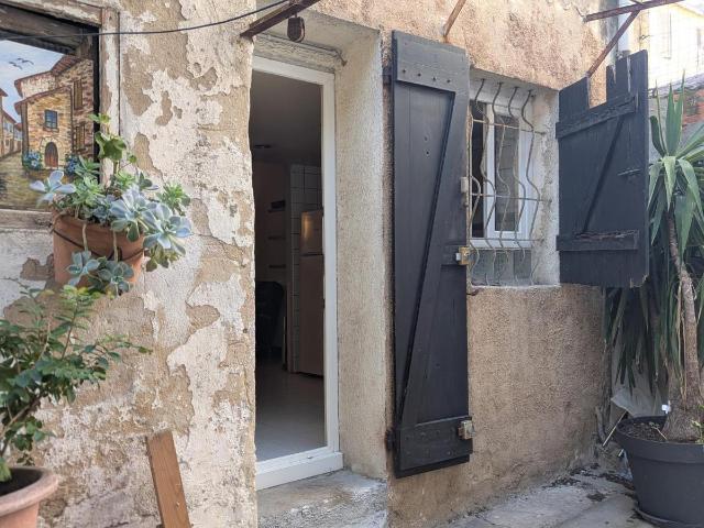 Appartement en vente à Marseille 7e Arrondissement, Provence Alpes Côte d'Azur, 77000€