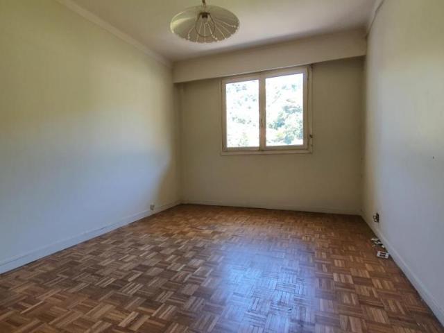 Appartement en vente à Menton, Provence Alpes Côte d'Azur, 250000€