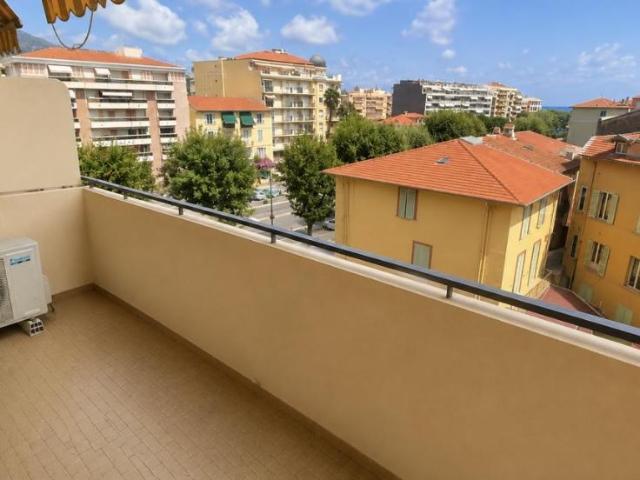 Appartement en vente à Menton, Provence Alpes Côte d'Azur, 265000€