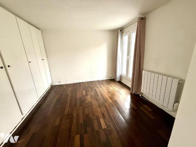 Appartement en vente à Meudon, Île de France, 240000€