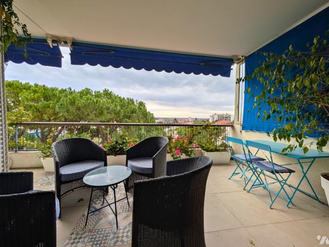 Appartement en vente à Nice, Provence Alpes Côte d'Azur, 633450€