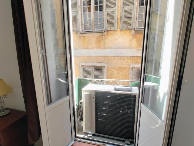 Appartement en vente à Nice, Provence Alpes Côte d'Azur, 250000€