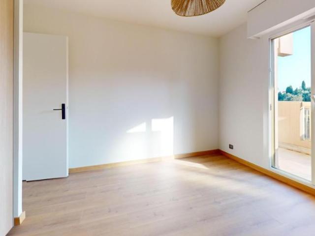 Appartement en vente à Nice, Provence Alpes Côte d'Azur, 329000€