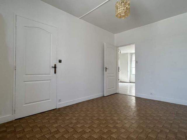 Appartement en vente à Angers, Pays de la Loire, 140000€