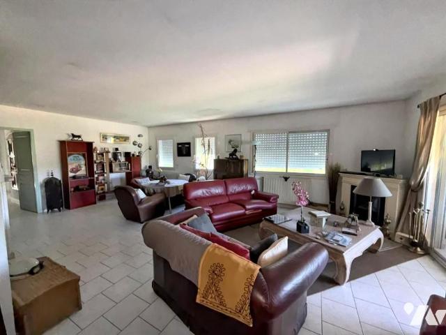 Appartement en vente à Bagnols sur Cèze, Occitanie, 179000€