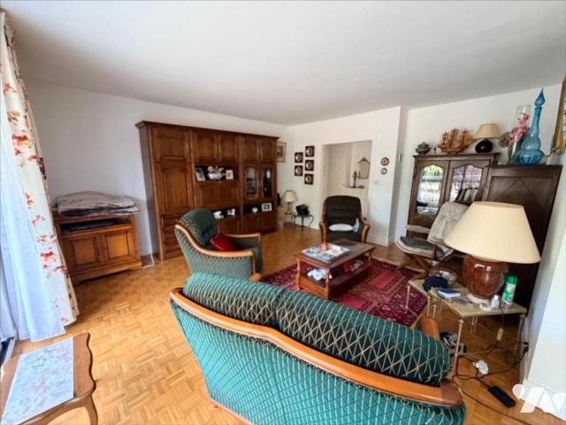 Appartement en vente à Bois Guillaume, Normandie, 299500€