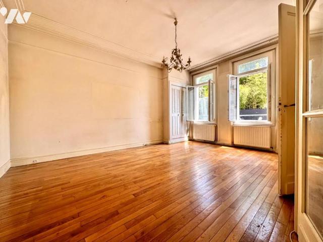 Appartement en vente à Boulogne Billancourt, Île de France, 304500€