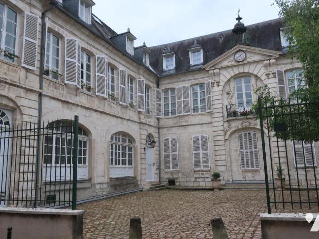 Appartement en vente à Bourges, Centre Val de Loire, 220000€