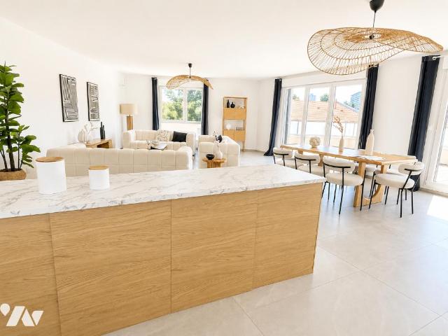 Appartement en vente à Champagne au Mont d'Or, Auvergne Rhône Alpes, 650000€