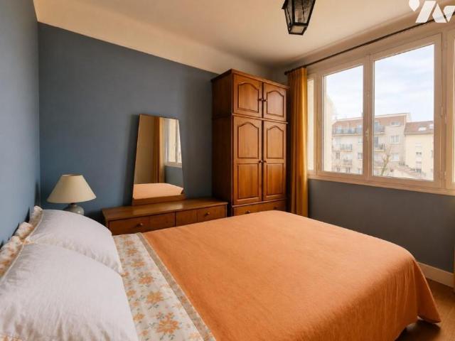 Appartement en vente à Charenton le Pont, Île de France, 269000€