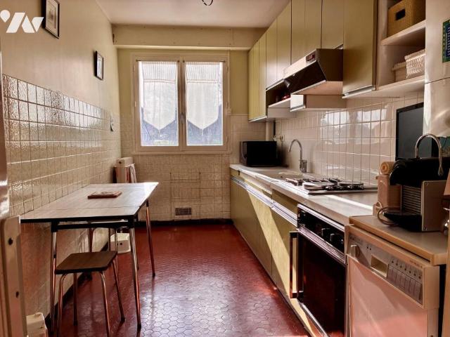 Appartement en vente à Chaville, Île de France, 418000€