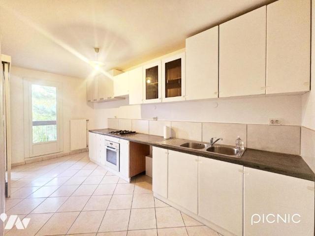 Appartement en vente à Évreux, Normandie, 136240€