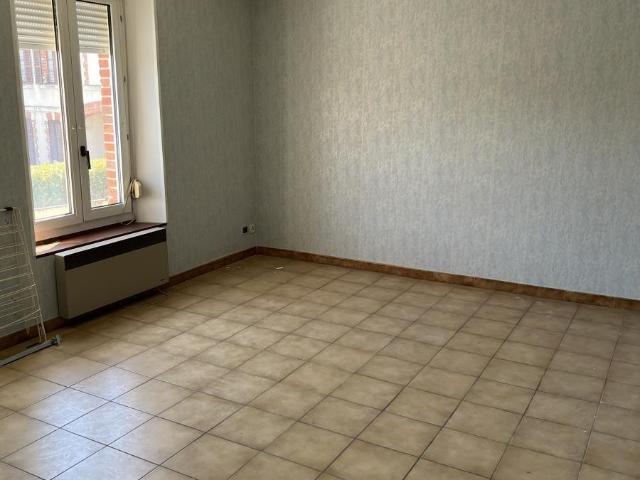 Appartement en vente à Épernay, Grand Est, 84800€