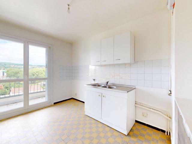 Appartement en vente à Essey lès Nancy, Grand Est, 169500€