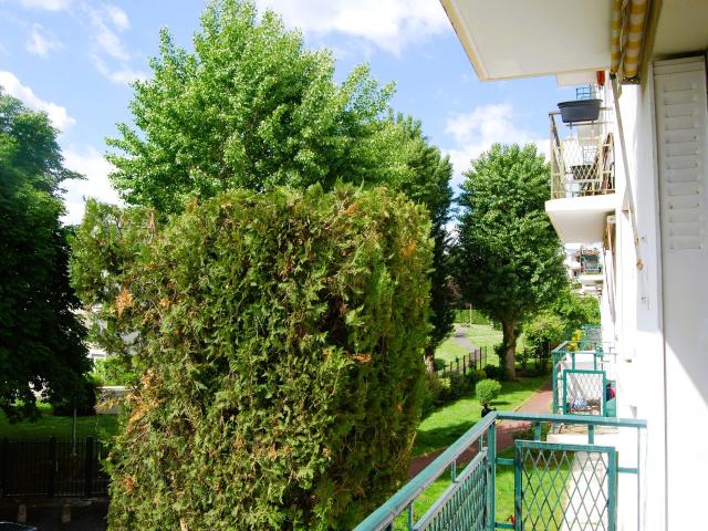 Appartement en vente à Garches, Île de France, 300000€
