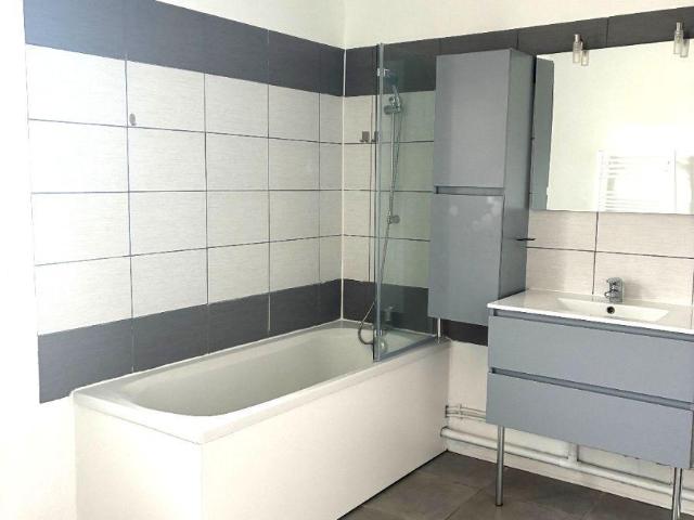 Appartement en vente à Goven, Bretagne, 171930€