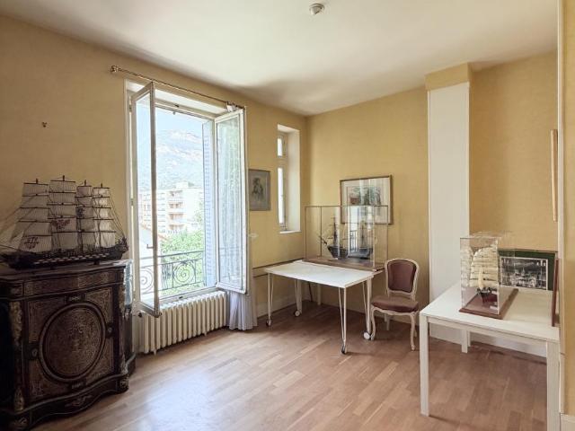 Appartement en vente à Grenoble, Auvergne Rhône Alpes, 200000€