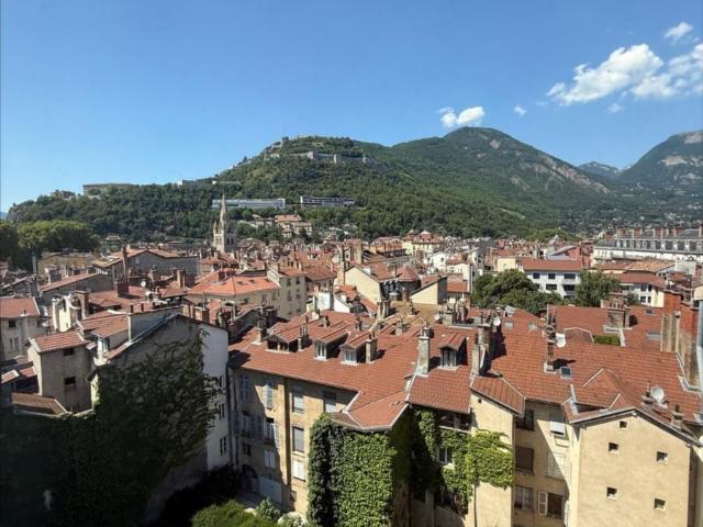 Appartement en vente à Grenoble, Auvergne Rhône Alpes, 345279€