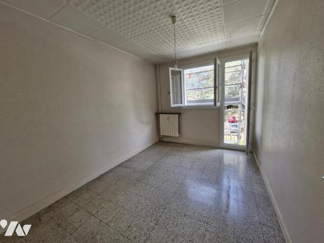Appartement en vente à Hyères, Provence Alpes Côte d'Azur, 165000€