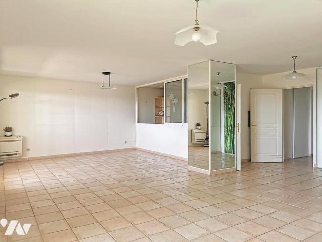 Appartement en vente à Hyères, Provence Alpes Côte d'Azur, 545000€