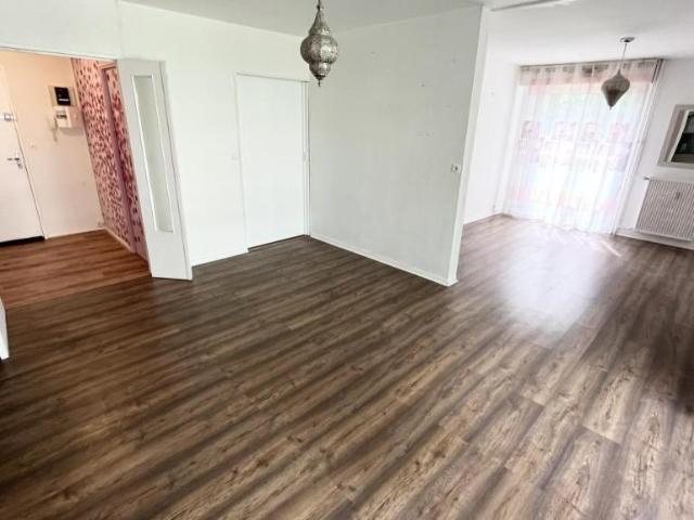 Appartement en vente à Hérouville Saint Clair, Normandie, 112000€