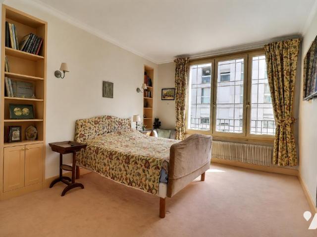 Appartement en vente à Paris 15e Arrondissement, Île de France, 1442 €