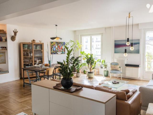 Appartement en vente à Paris 15e Arrondissement, Île de France, 1233 €
