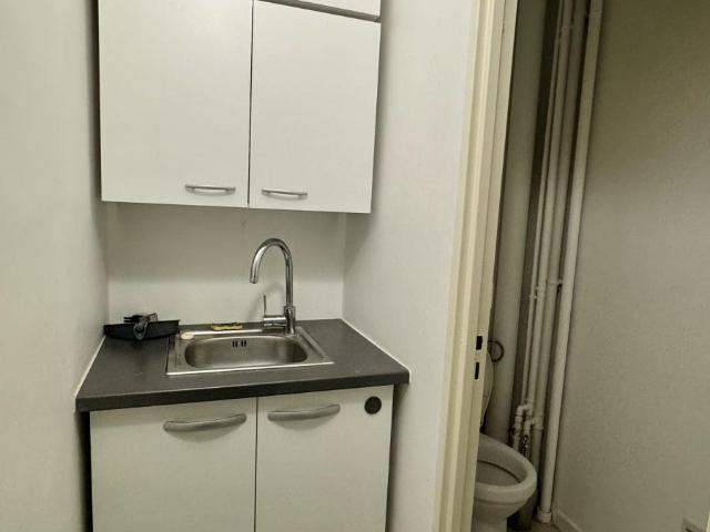 Appartement en vente à Paris 15e Arrondissement, Île de France, 273000€