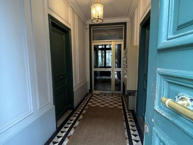 Appartement en vente à Paris 15e Arrondissement, Île de France, 545000€