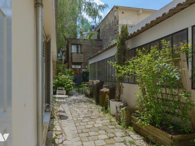 Appartement en vente à Paris 15e Arrondissement, Île de France, 780000€
