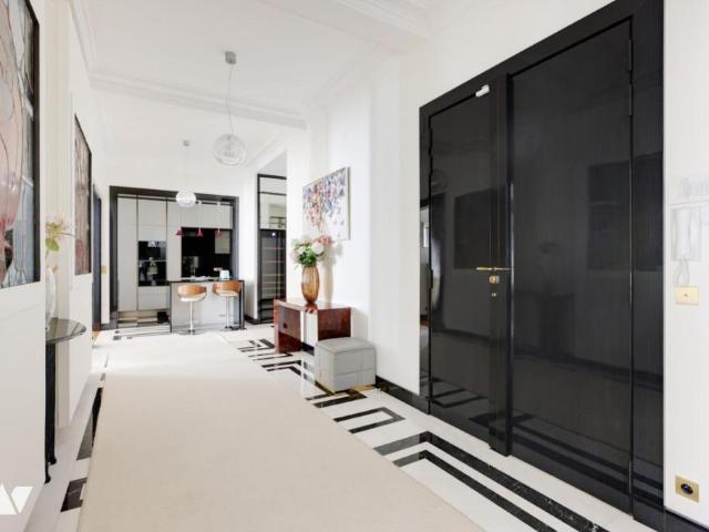 Appartement en vente à Paris 16e Arrondissement, Île de France, 4300 €