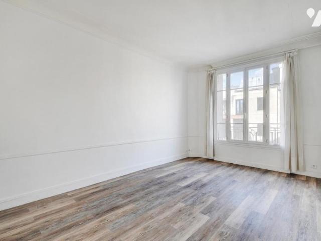 Appartement en vente à Paris 17e Arrondissement, Île de France, 817650€