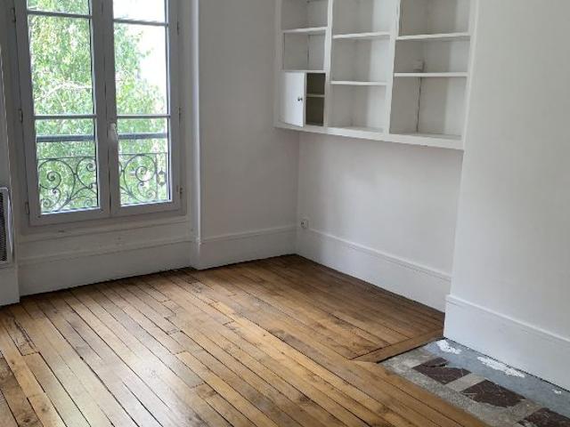 Appartement en vente à Paris 10e Arrondissement, Île de France, 493500€
